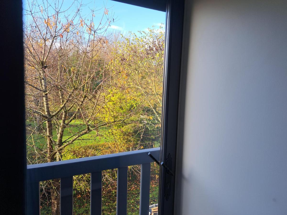 Au Chat Perche Espace Familial Mareil-sur-Mauldre ภายนอก รูปภาพ